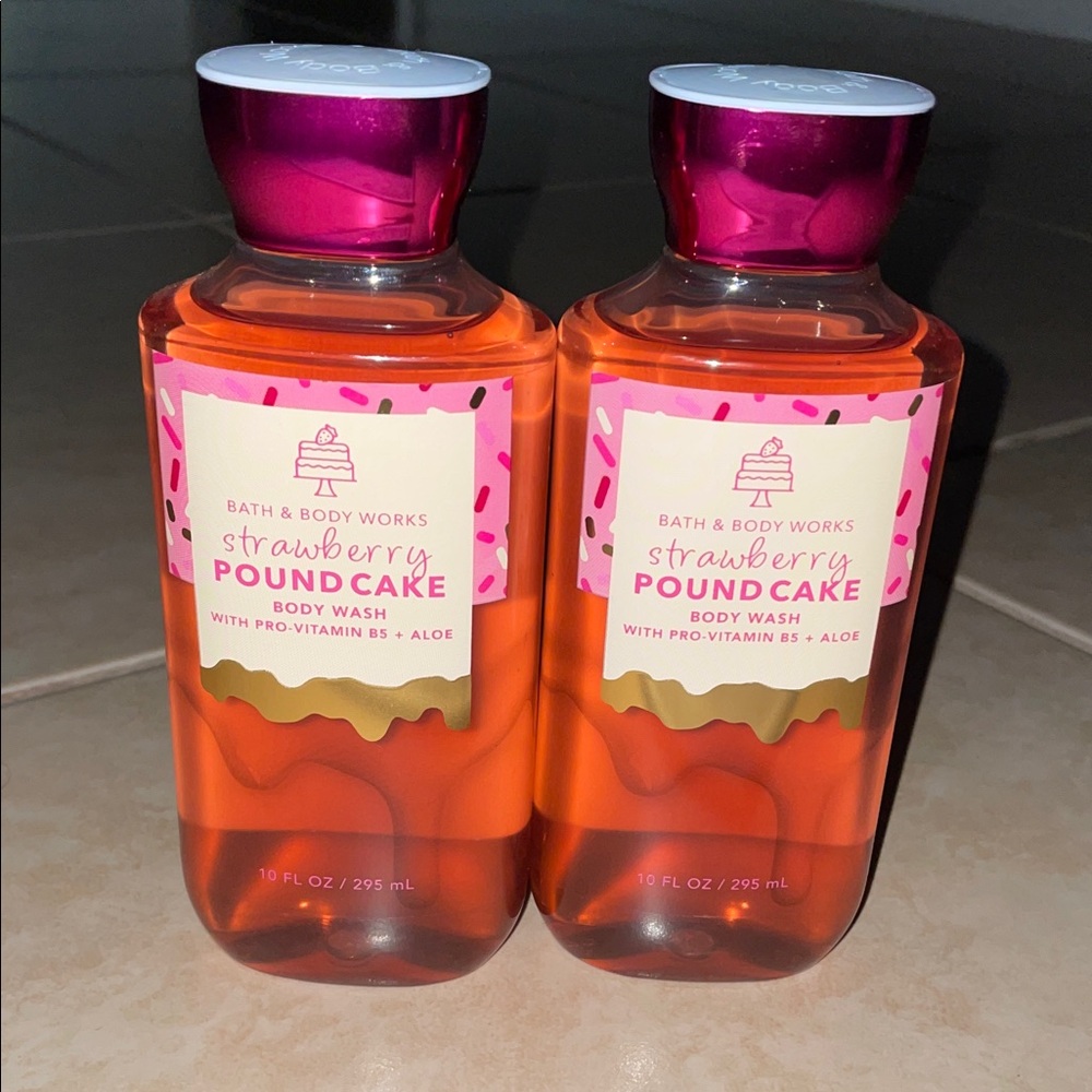 Bath & body works Strawberry poundcake body wash